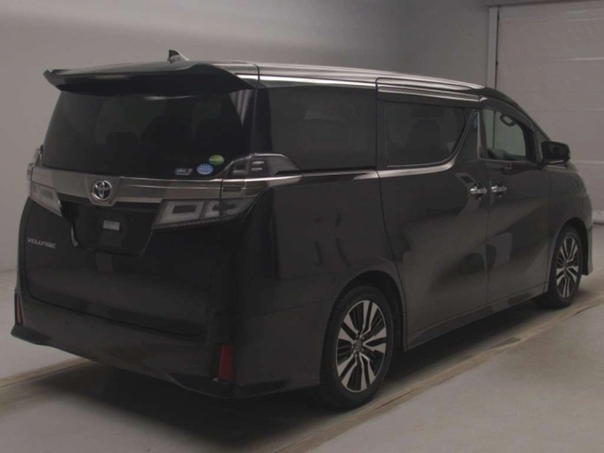 TOYOTA VELLFIRE