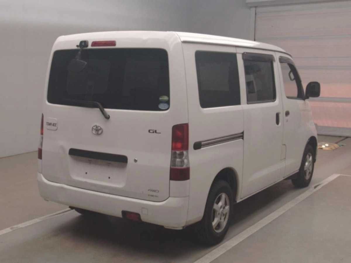 TOYOTA TOWN ACE VAN