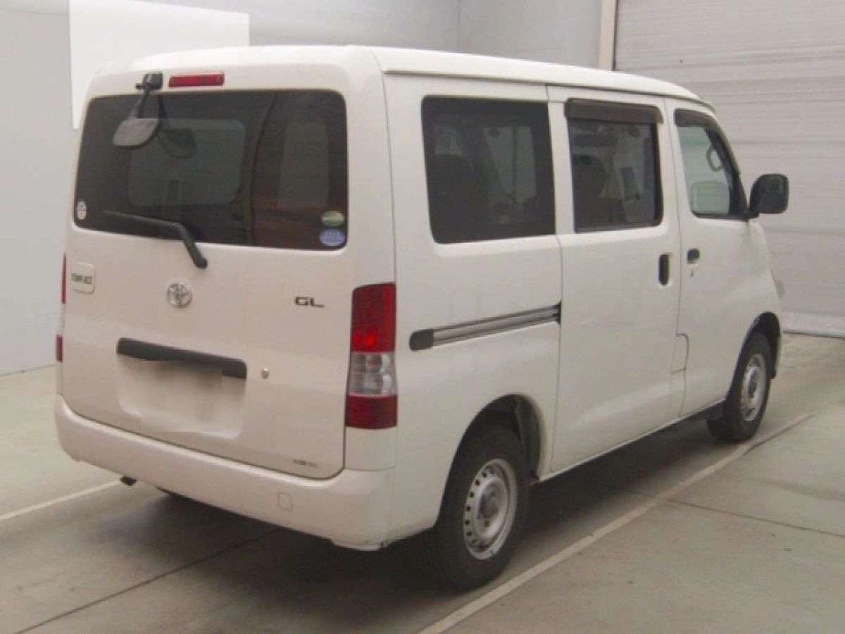 TOYOTA TOWN ACE VAN