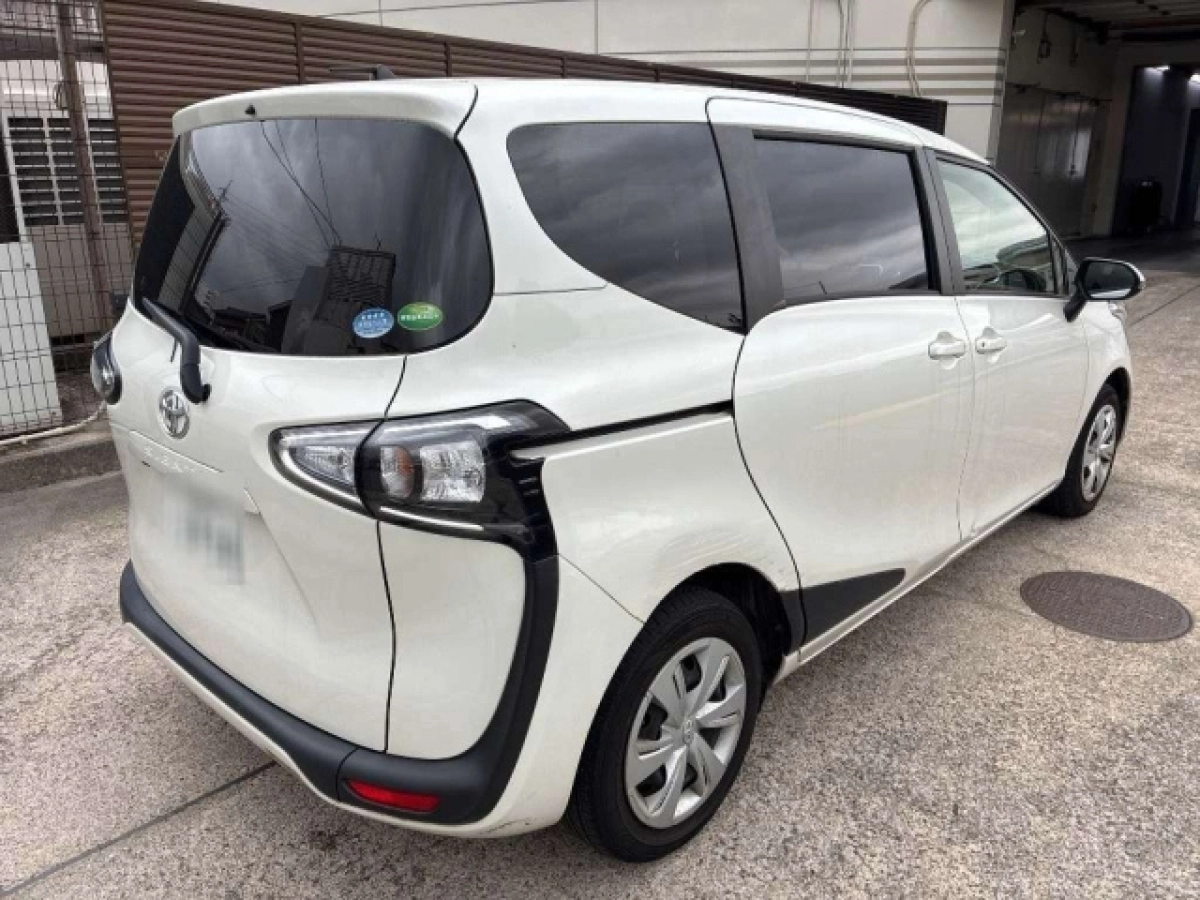 TOYOTA SIENTA