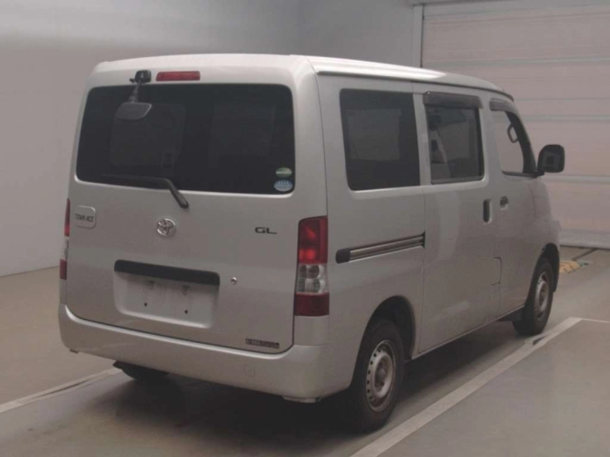 TOYOTA TOWN ACE VAN