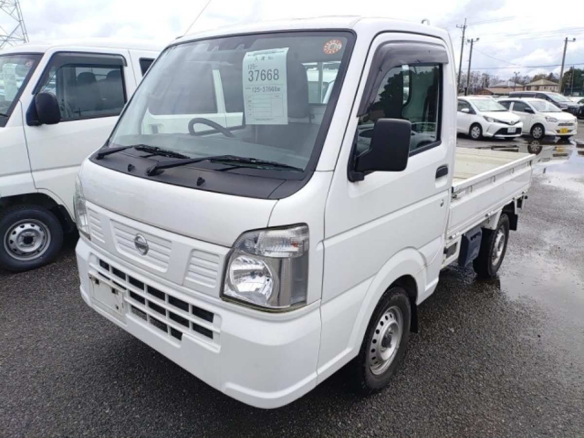 NISSAN CLIPPER TRUCK