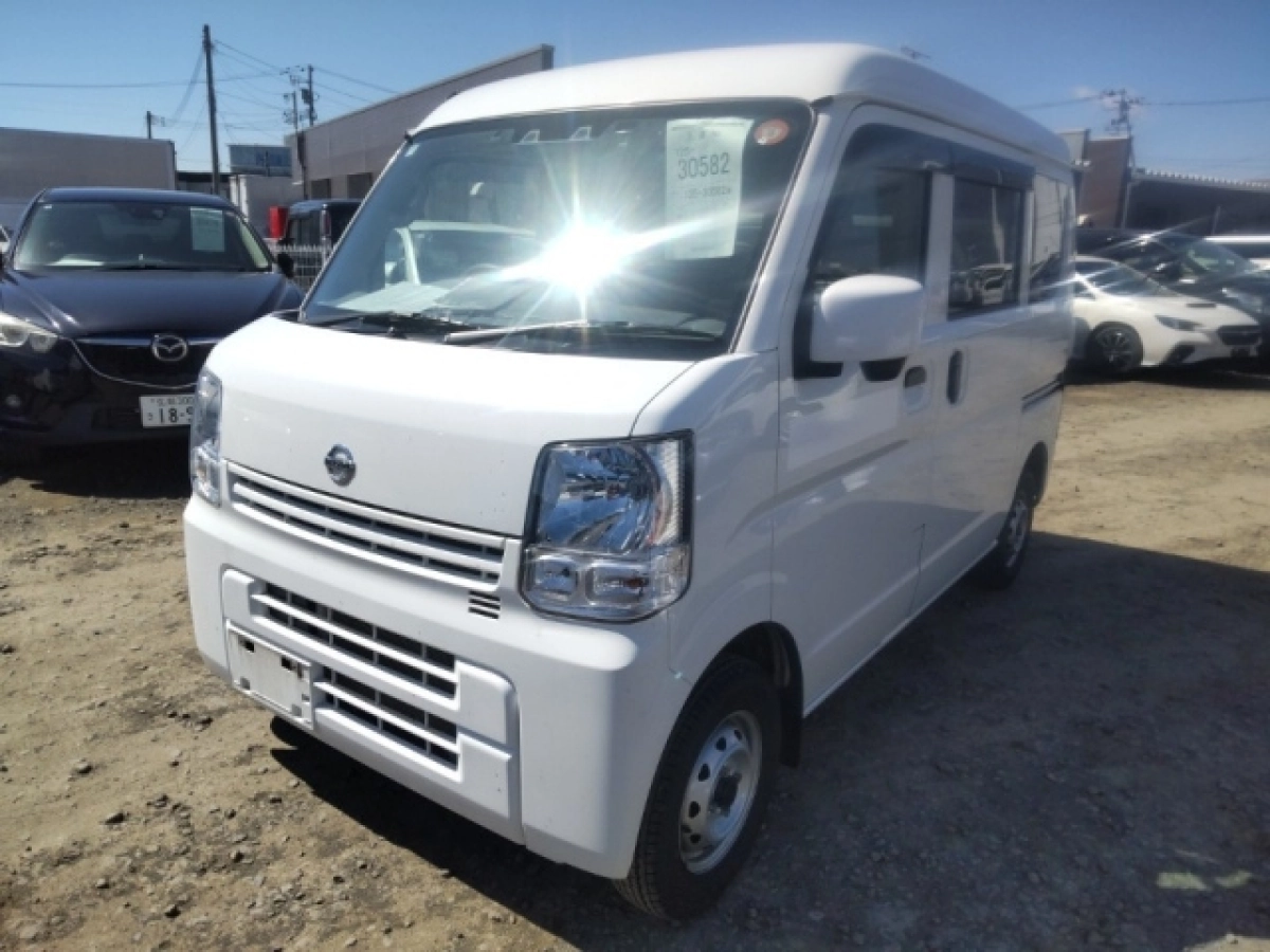 NISSAN CLIPPER VAN DR17V 2023