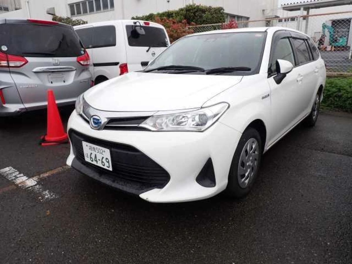 TOYOTA COROLLA FIELDER NKE165G 2019