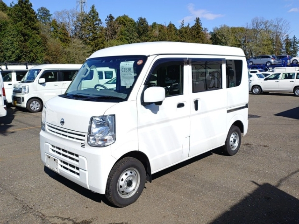 NISSAN CLIPPER VAN