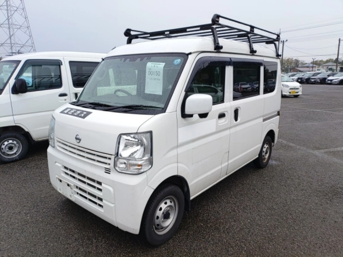 NISSAN CLIPPER VAN