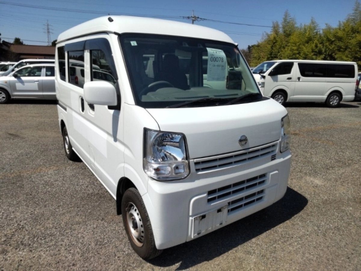 NISSAN CLIPPER VAN
