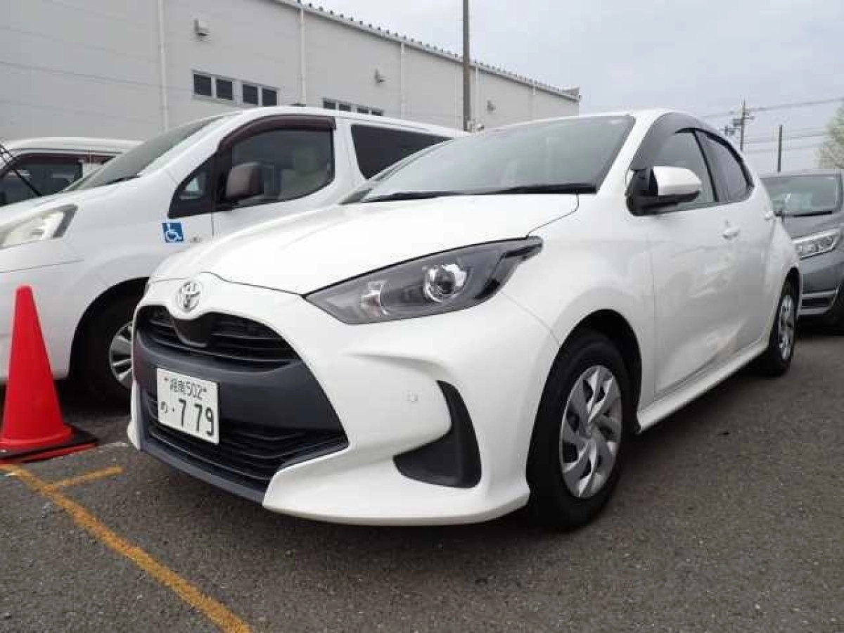 TOYOTA YARIS