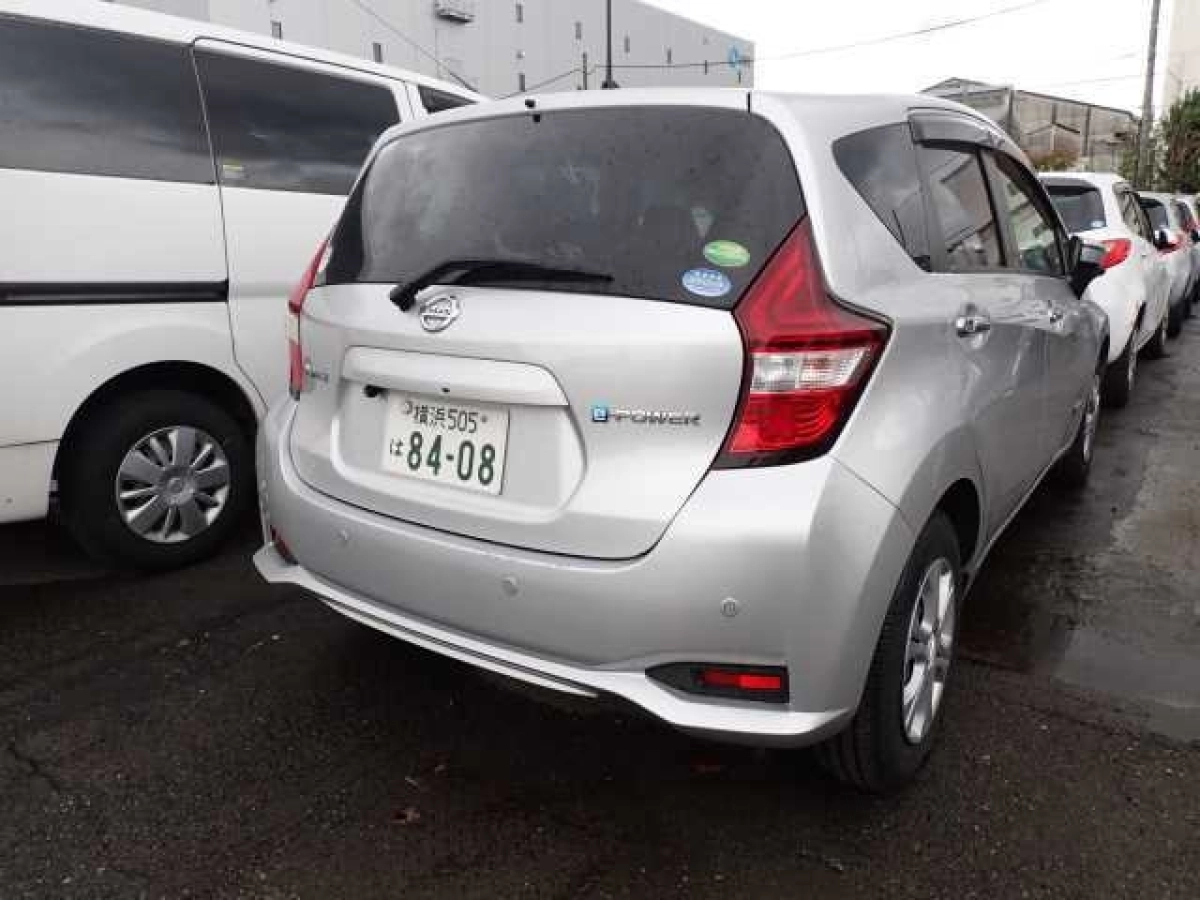 NISSAN NOTE