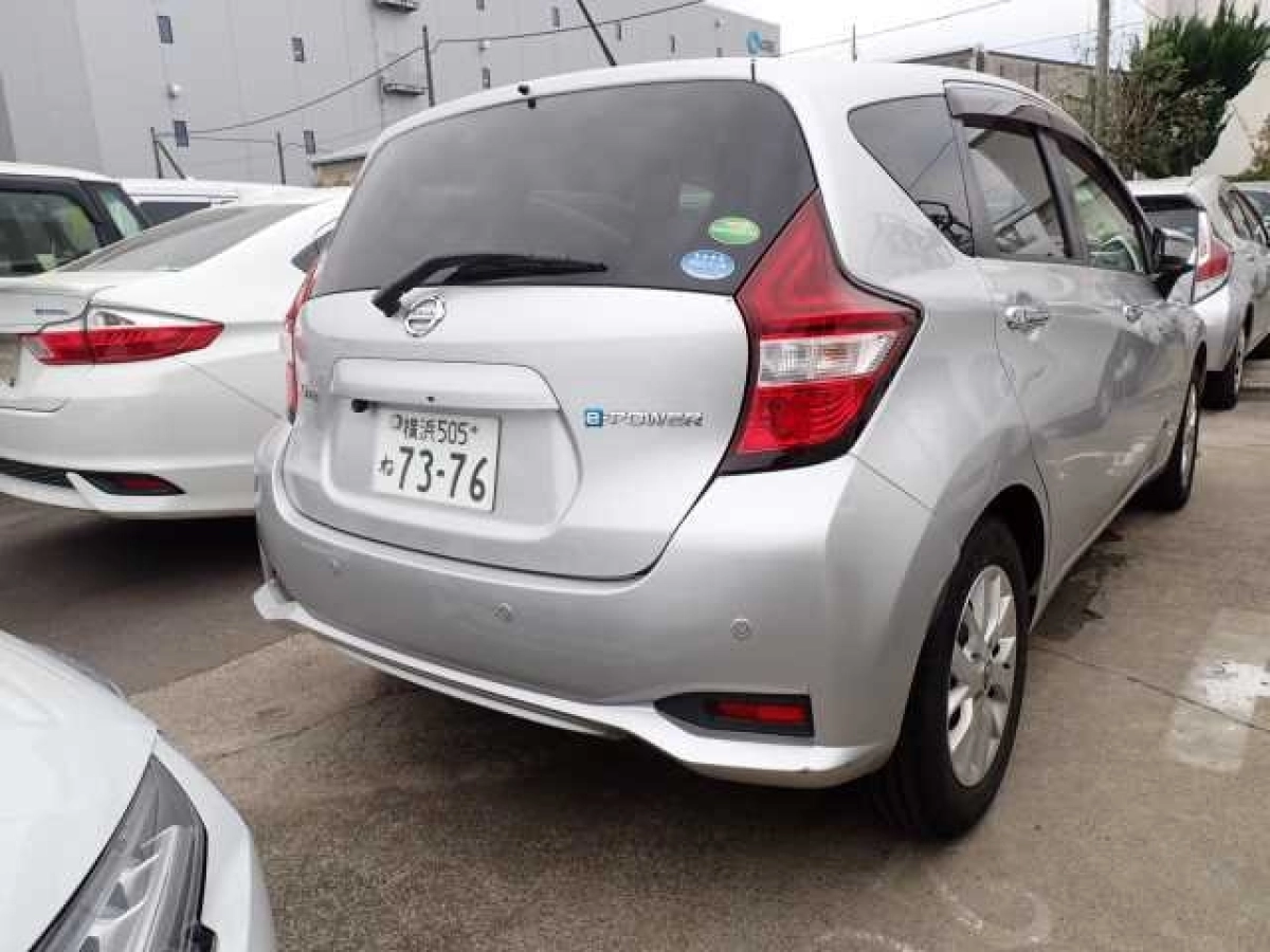 NISSAN NOTE