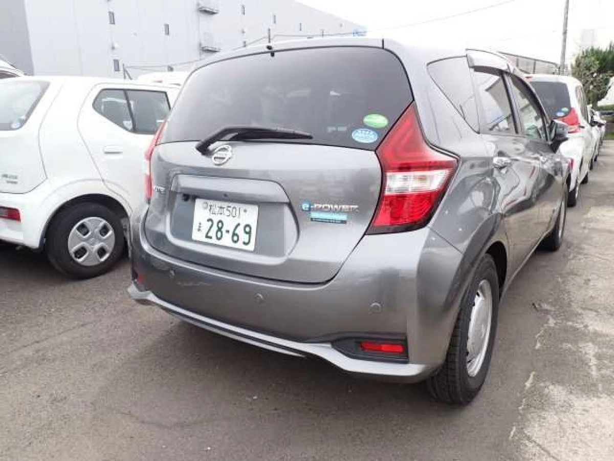NISSAN NOTE