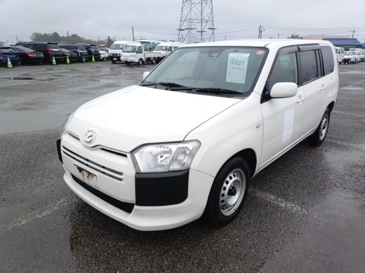 MAZDA FAMILIA VAN
