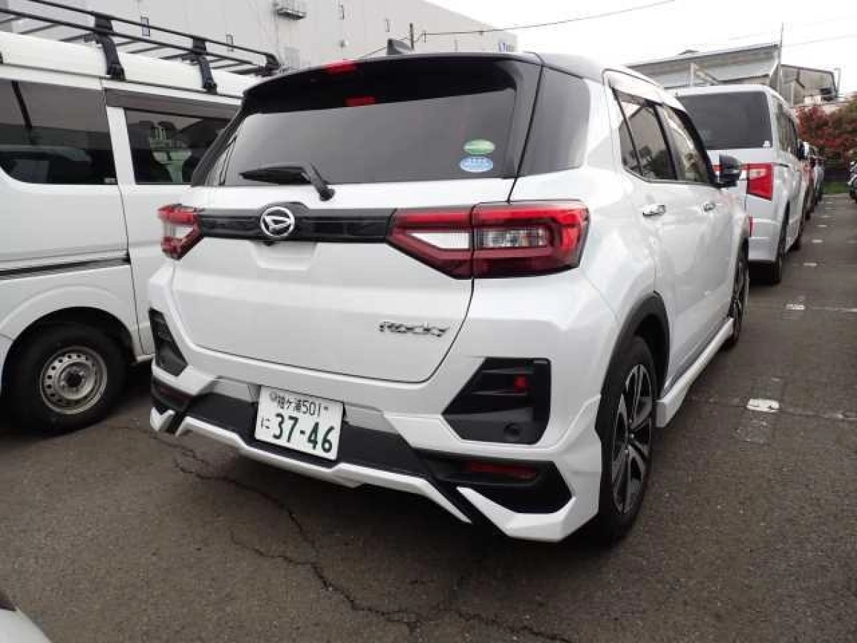 DAIHATSU ROCKY