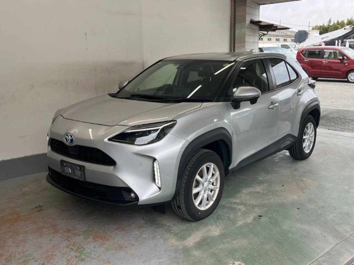 TOYOTA YARIS CROSS