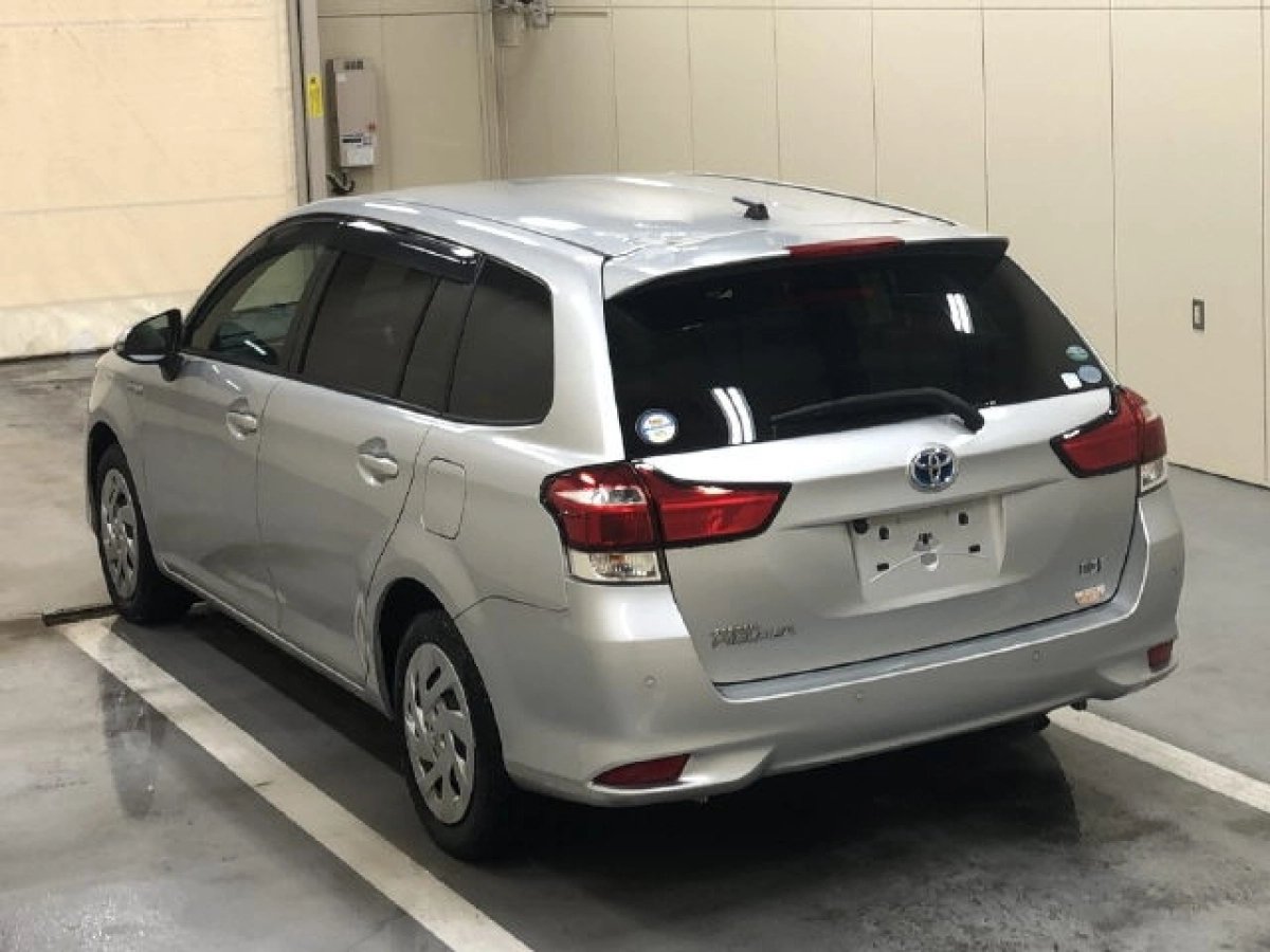 TOYOTA COROLLA FIELDER