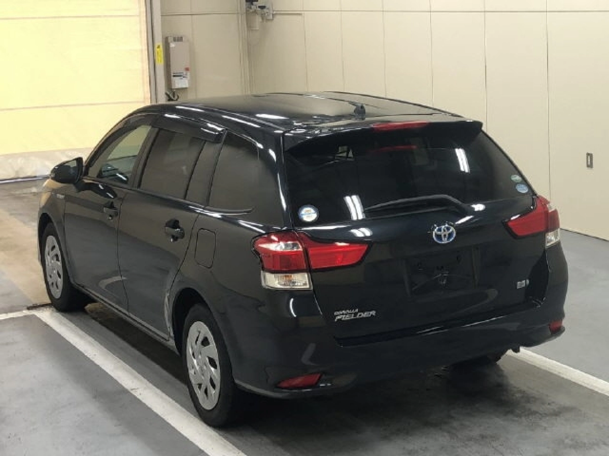 TOYOTA COROLLA FIELDER