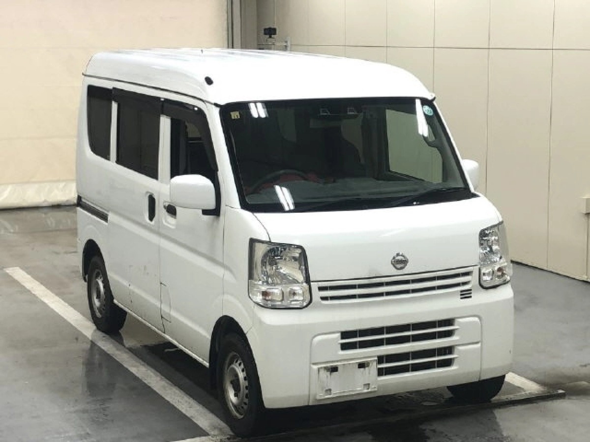 NISSAN CLIPPER VAN