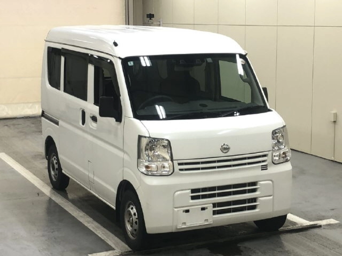 NISSAN CLIPPER VAN
