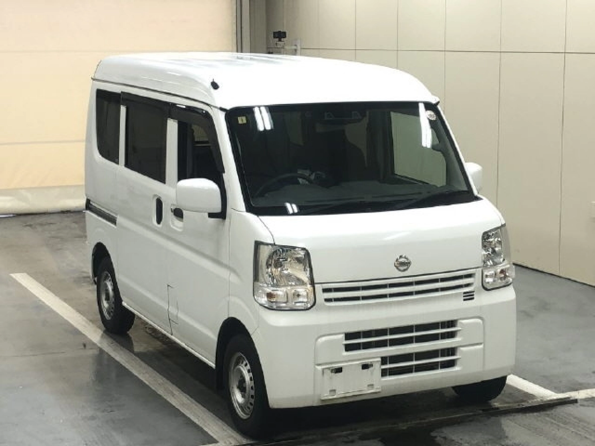 NISSAN CLIPPER VAN