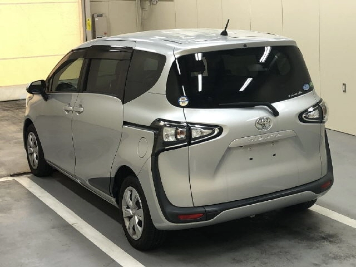 TOYOTA SIENTA