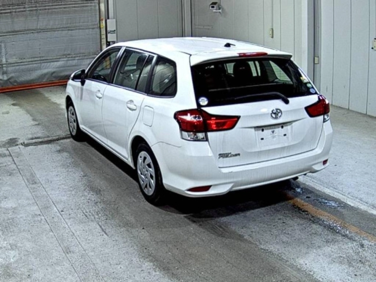 TOYOTA COROLLA FIELDER