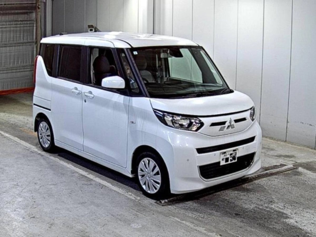 MITSUBISHI EK SPACE