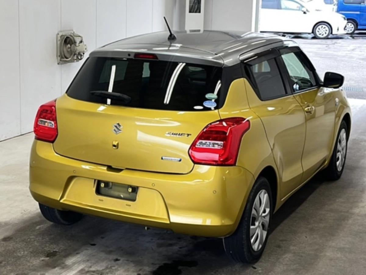 SUZUKI SWIFT