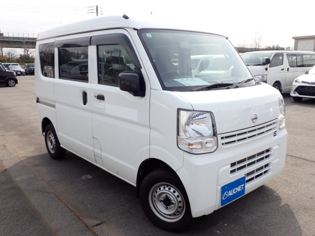 NISSAN CLIPPER VAN