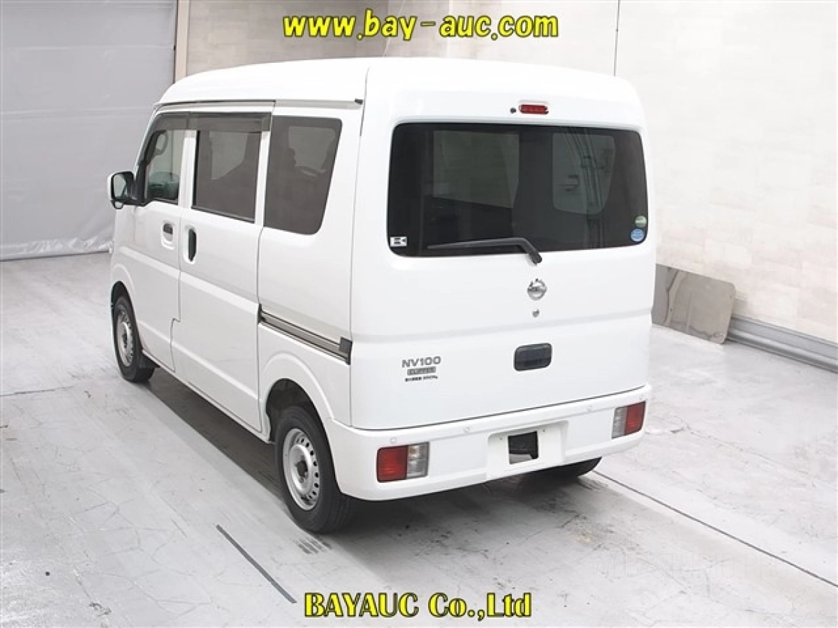 NISSAN CLIPPER VAN