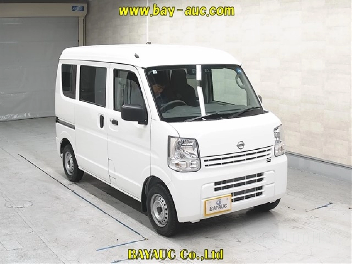 NISSAN CLIPPER VAN