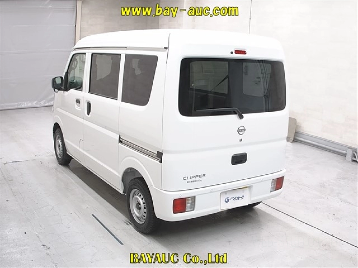 NISSAN CLIPPER VAN