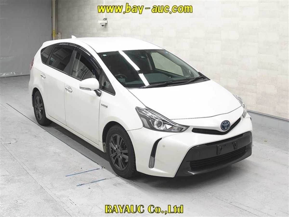 TOYOTA PRIUS ALPHA ZVW41W 2019