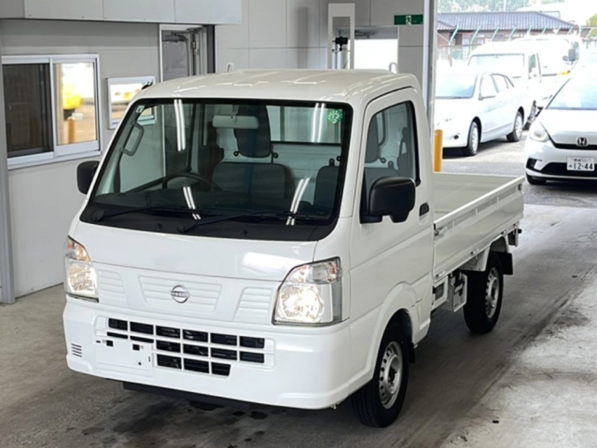 NISSAN CLIPPER TRUCK DR16T 2024