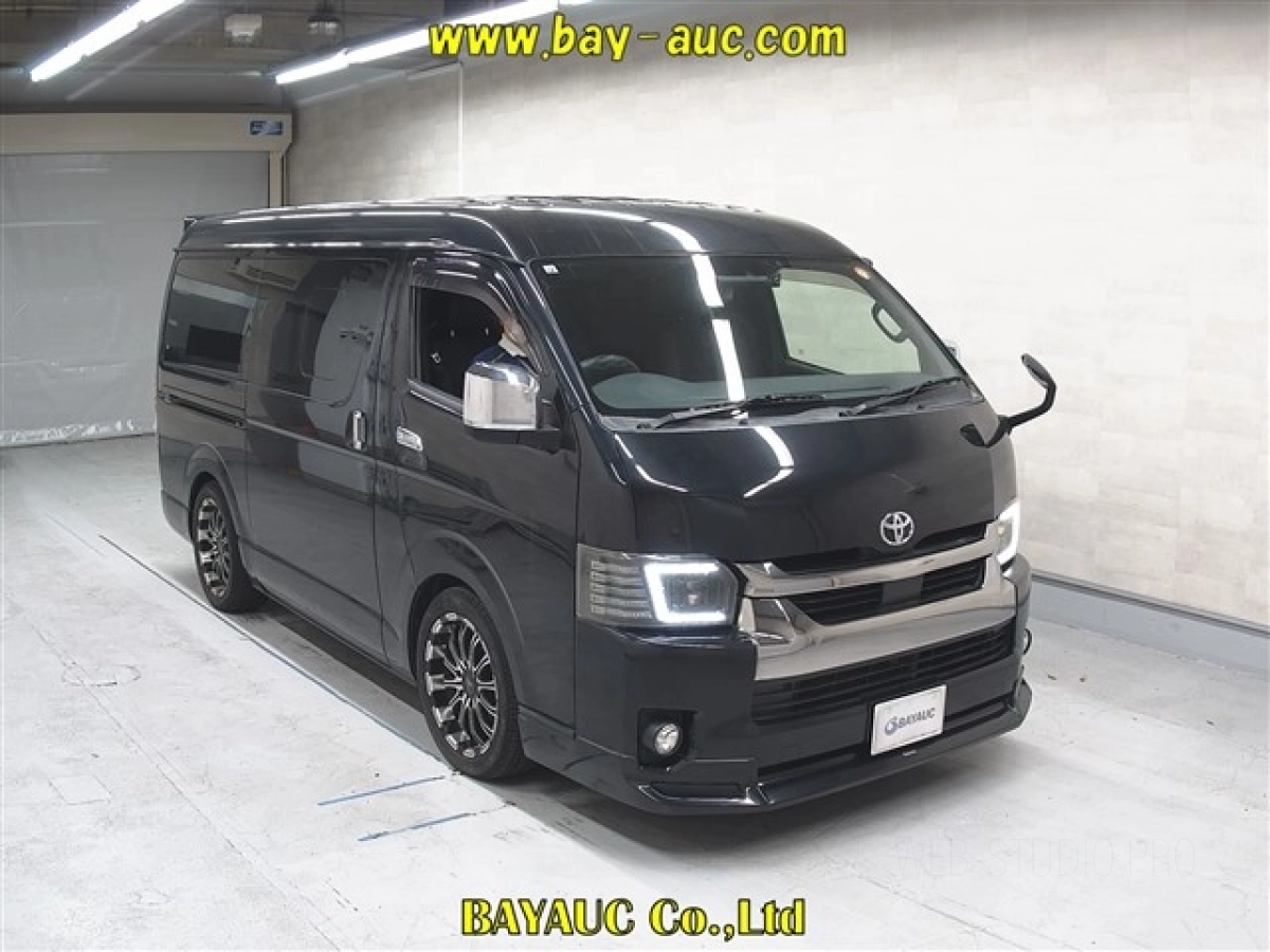 TOYOTA HIACE VAN GDH211K 2020