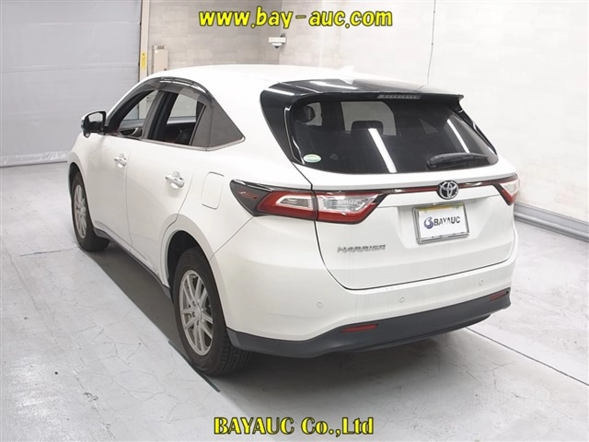 TOYOTA HARRIER