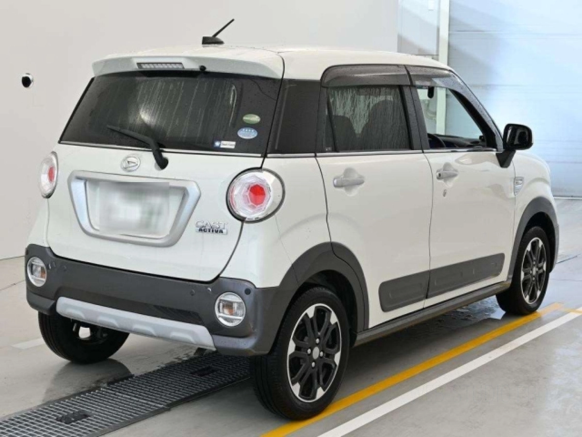 DAIHATSU CAST