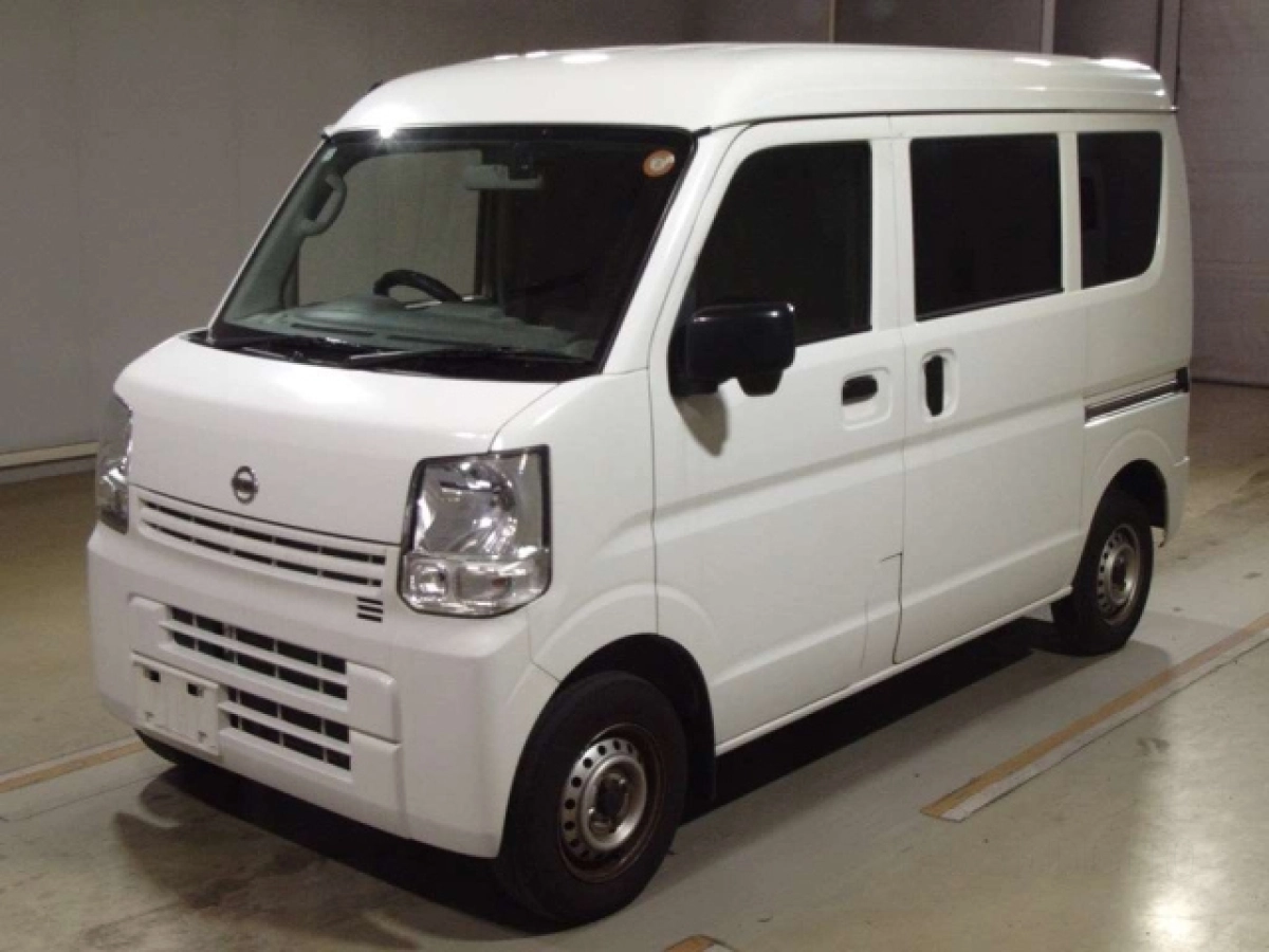 NISSAN CLIPPER VAN