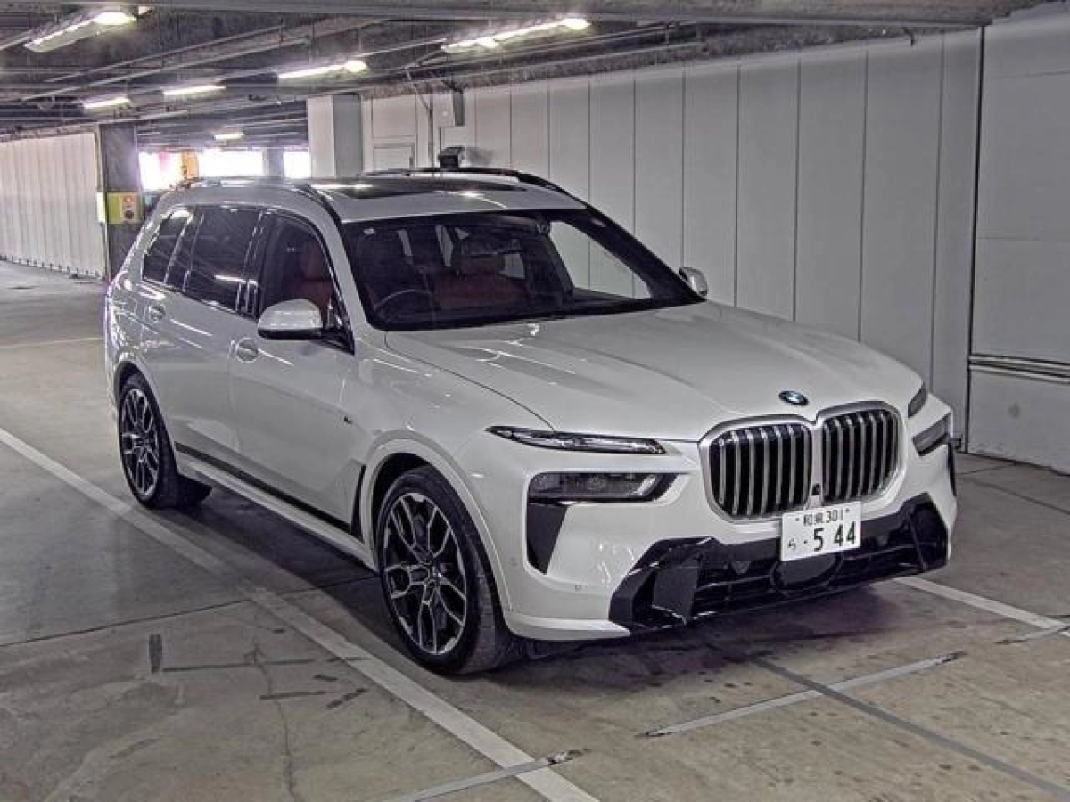 BMW X7