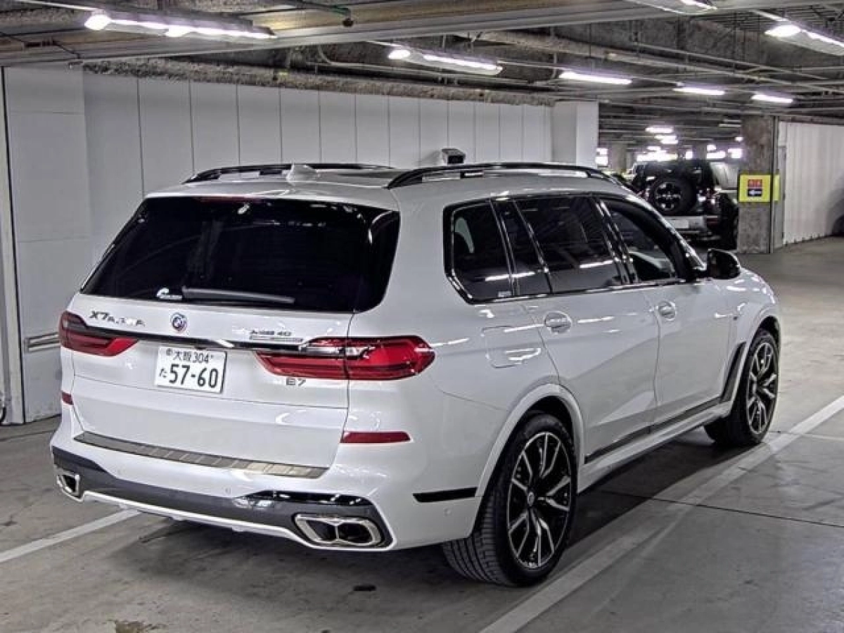 BMW X7