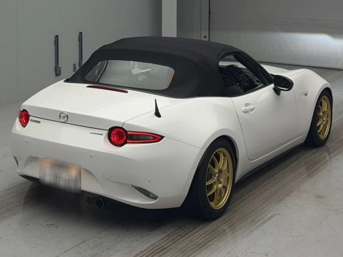 MAZDA ROADSTER