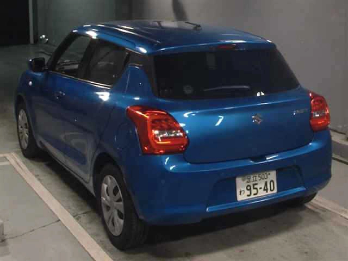SUZUKI SWIFT