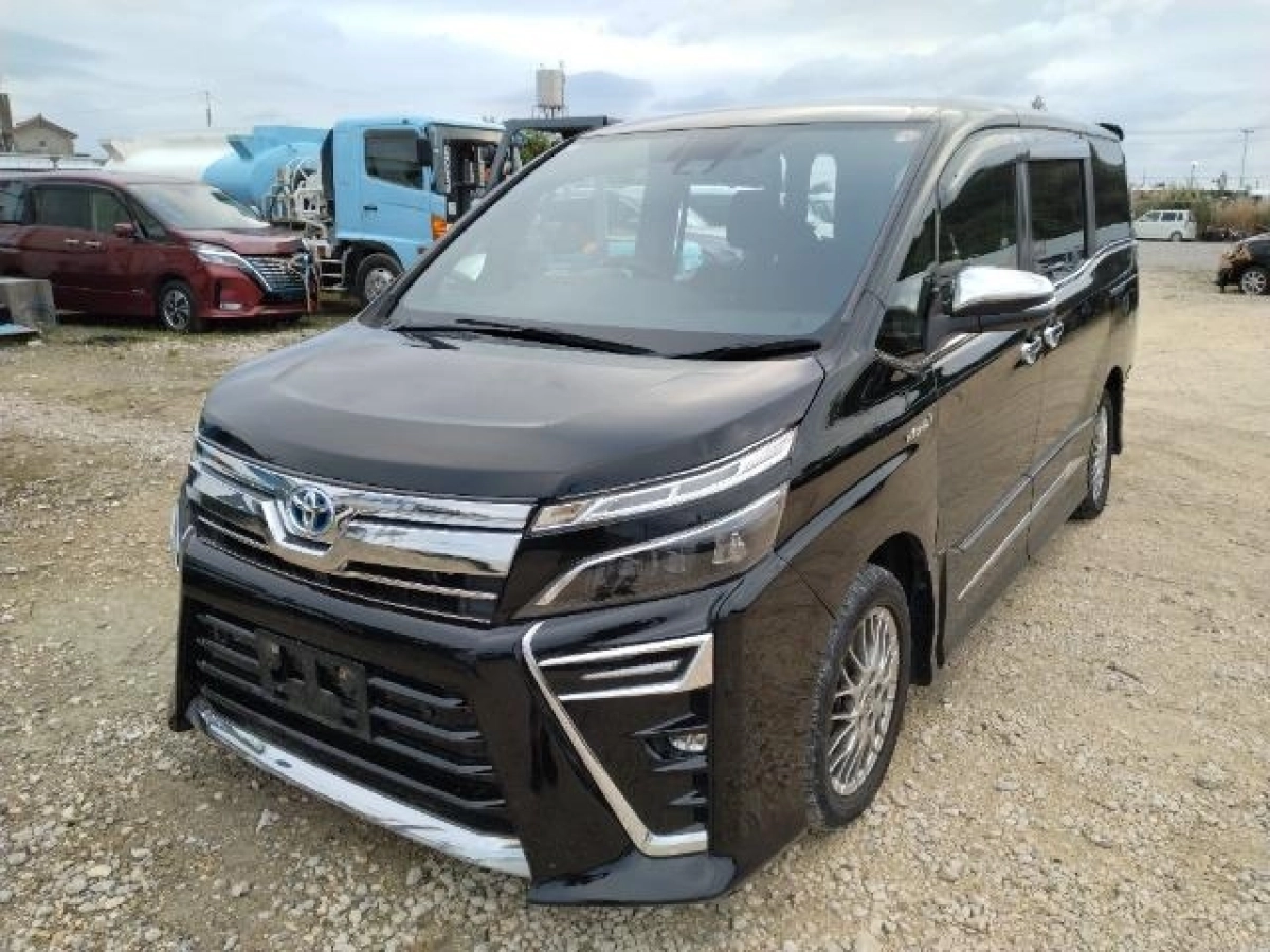 TOYOTA VOXY ZWR80W 2020