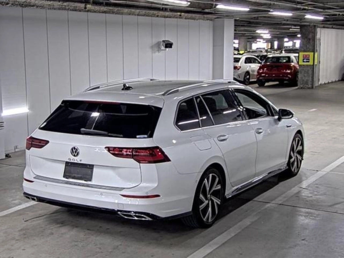 VOLKSWAGEN GOLF VARIANT