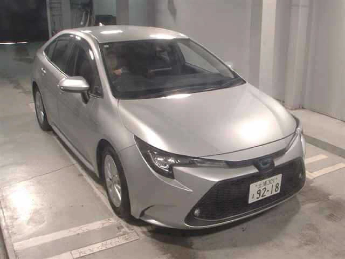 TOYOTA COROLLA ZWE211 2019