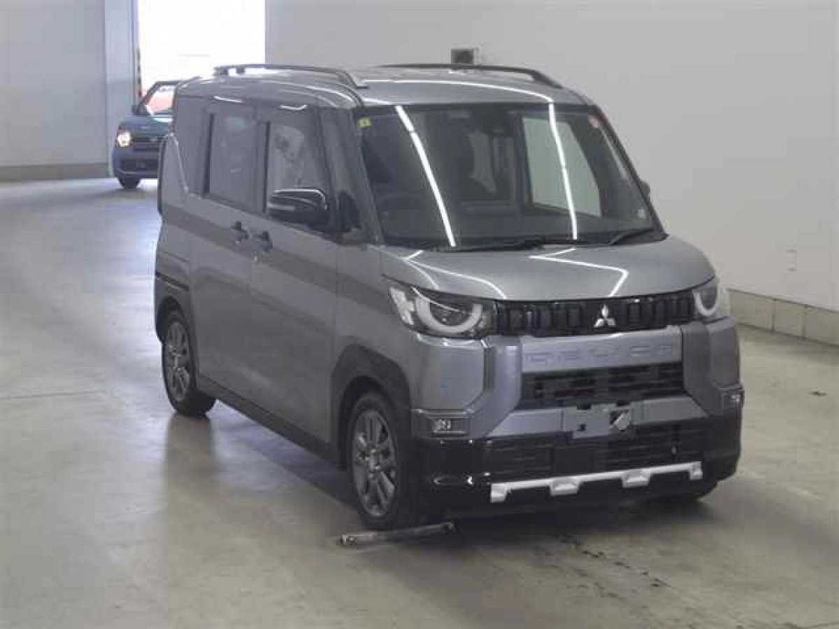 MITSUBISHI DELICA MINI