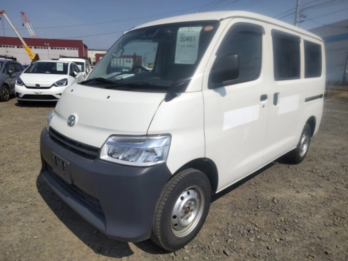 TOYOTA TOWN ACE VAN