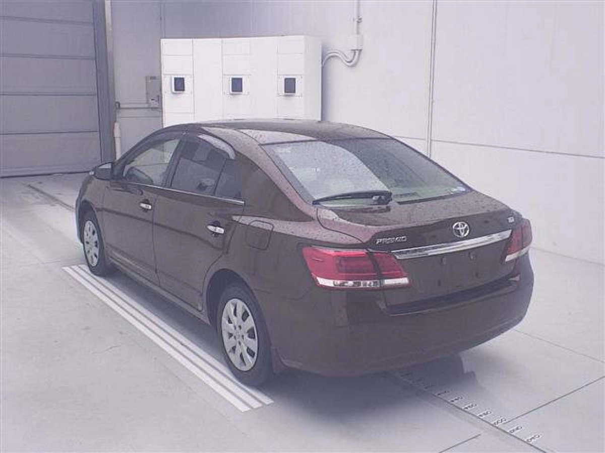 TOYOTA PREMIO