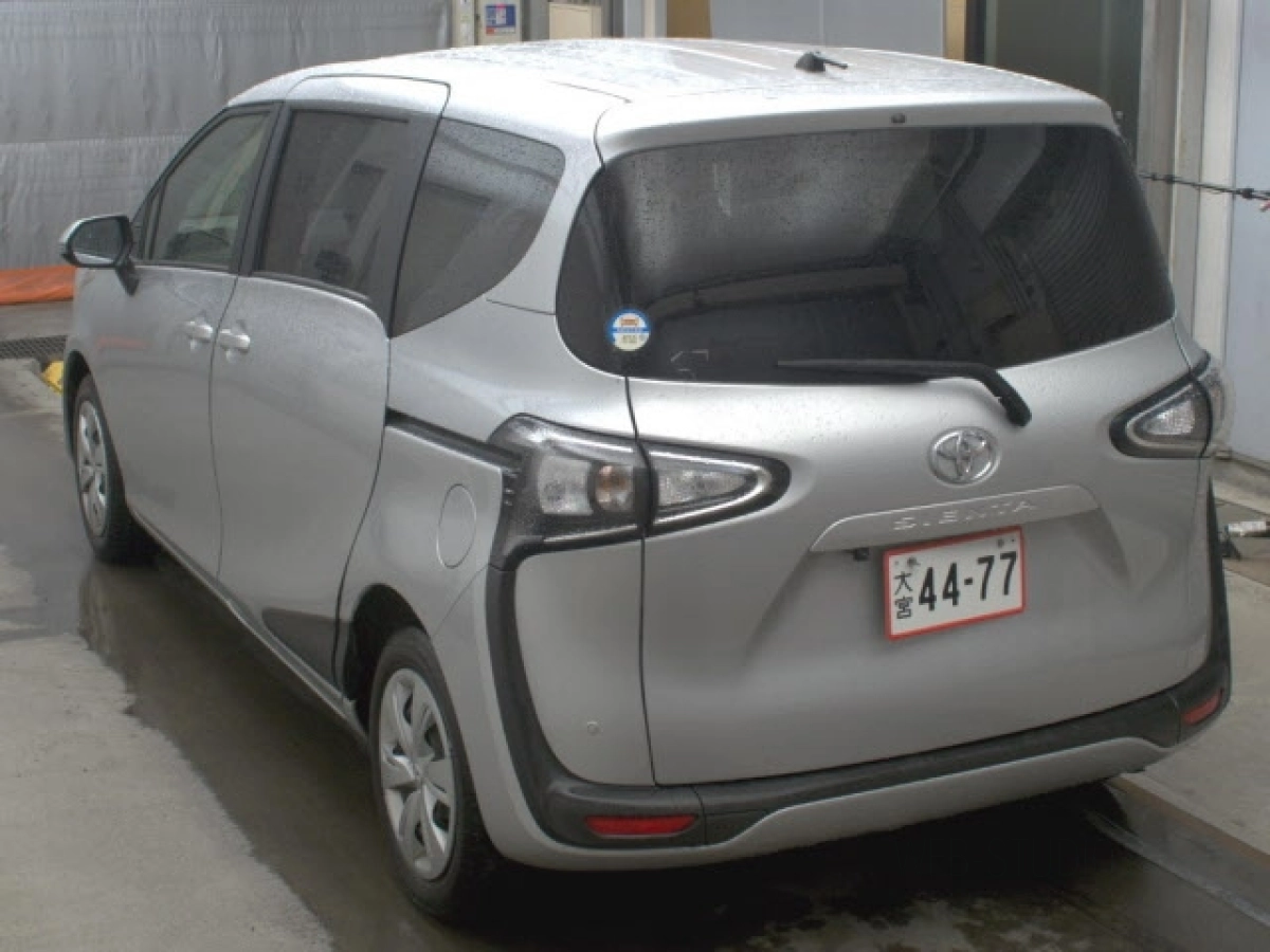 TOYOTA SIENTA