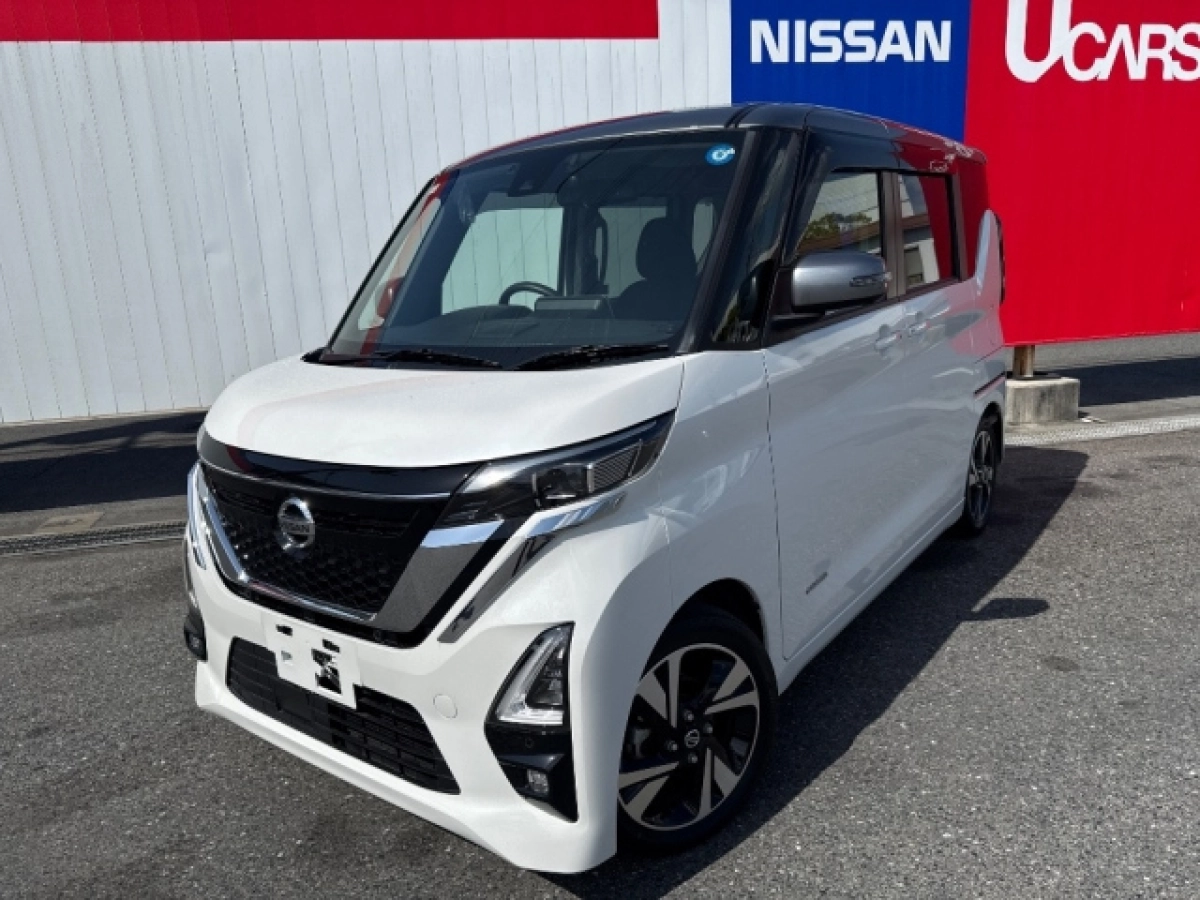 NISSAN ROOX
