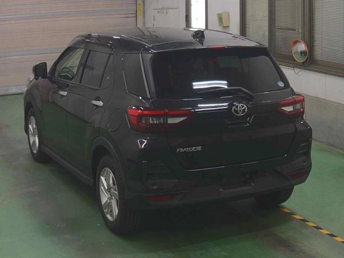 TOYOTA RAIZE